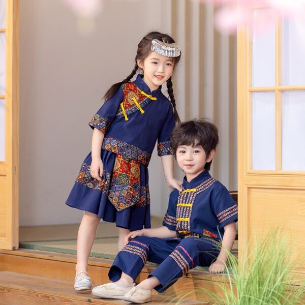 The Miao Nationality(苗族）)Clothing For Kids