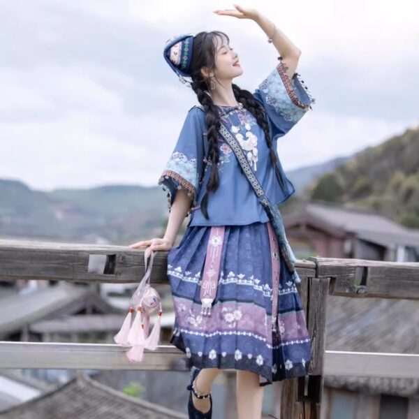 New Ethnic Minority Clothing Women's Traditional Miao Clothing Chinese Hanfu Dress - Image 3