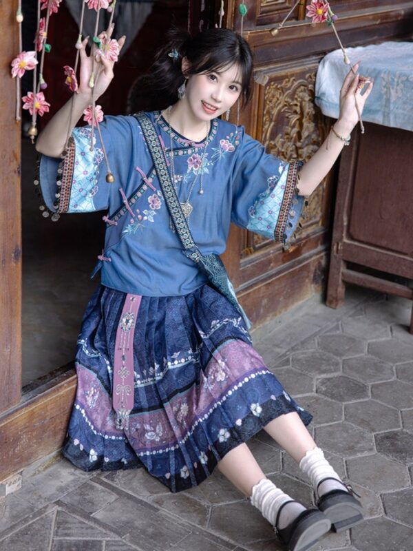 New Ethnic Minority Clothing Women's Traditional Miao Clothing Chinese Hanfu Dress - Image 4